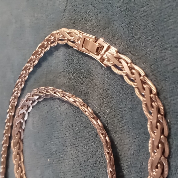 sterling silver Other - Heavy vintage 925 braided silver chain diamond cut design. 24 inches long Unisex